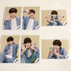 Aぇ!group 佐野晶哉 公式写真のサムネイル