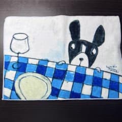 佐々木勇太　犬のイラスト 青いソファ 未使用美品> 伊織×佐々木勇太コラボ ハンドタオル「great dinner