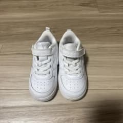 NIKE キッズ スニーカー ホワイトのサムネイル