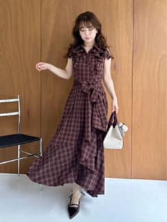 LILY BROWN ラッフルフリルティアードシャツワンピース - メルカリ
