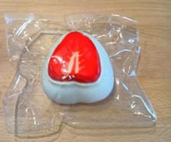 キキスクイーズいちご大福 スクイーズのサムネイル