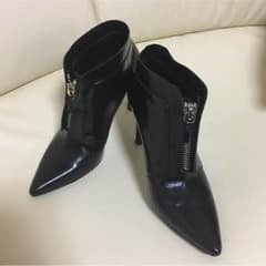 ZARA ジッパーブーティー☆ショートブーツ ☆39サイズのサムネイル