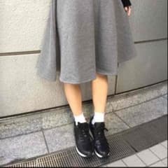 スニーカーのサムネイル