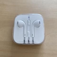 Apple純正　有線イヤホンのサムネイル