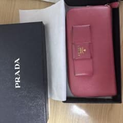 PRADA リボン ラウンドファスナー 長財布　ピンクのサムネイル