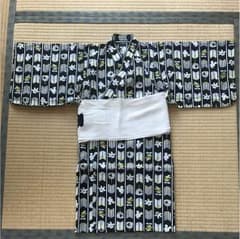 美品！ 男児用 ミッキー柄 浴衣&帯セットのサムネイル