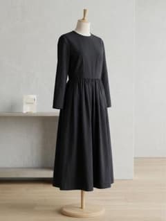 Ballsey トゥモローランド ストレッチタフタ ギャザーワンピース ブラックのサムネイル