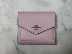 COACH 三つ折り財布 ピンクのサムネイル