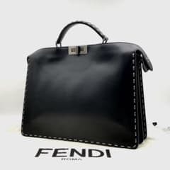 希少 フェンディ ピーカブー ISeeU ミディアム 黒 レザー 7VA529 