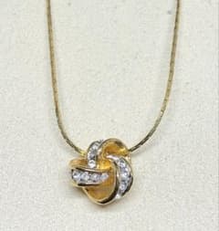 美品】イヴサンローラン ネックレス ノット ラインストーン - メルカリ