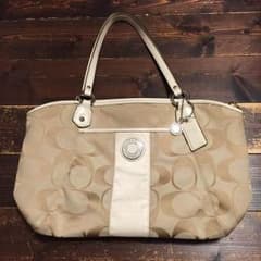 COACHバッグのサムネイル