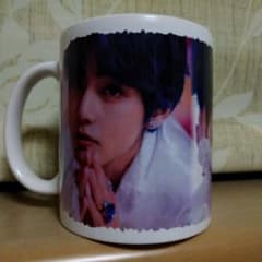 BTS  テテ　Vのサムネイル