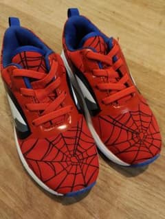 【未使用品】スパイダーマン　スニーカーのサムネイル