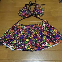 とも様専用★ 花柄 水着のサムネイル