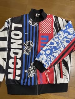 Nike ジップアップジャケット ロンドン パリ バルセロナ - メルカリ