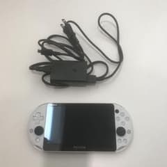PlayStation®Vita（PCH-2000シリーズ）のサムネイル