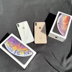 値下げでの再出品　2台　iPhone Xs Max 256 GBのサムネイル