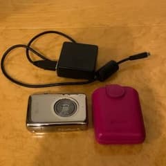 Nikon ニコン COOLPIX S02 シルバー ピンク ケース付きのサムネイル