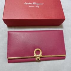 mary様　Salvatore Ferragamo フェラガモ ガンチーニ長財布のサムネイル