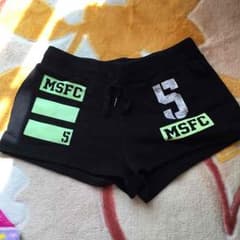 モエリー ショートパンツのサムネイル