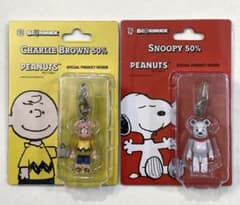 未開封新品 ベアブリック SNOOPY & CHARLIE BROWN 50% - メルカリ