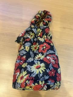 GANNI ガニー　花柄(ボタニカル)巾着バッグのサムネイル