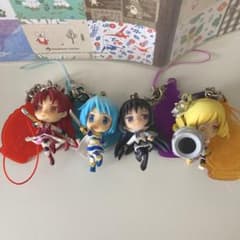魔法少女まどかマギカ まどマギ ストラップ 4体セット - メルカリ