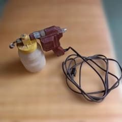 スプレーガン 赤 黄 100V 35W（ストレート噴射）のサムネイル