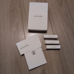LOUIS VUITTON 香水 サンプルセットのサムネイル