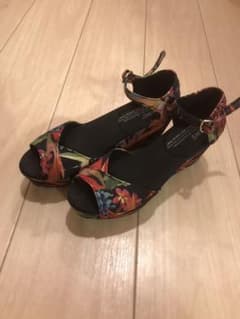 TOMS ウェッジソールサンダルのサムネイル