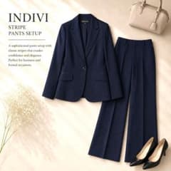 INDIVI 40 シャドウストライプ　ネイビー　パンツスーツ INDIVIインディヴィ☆ストライプ パンツセットアップ 40/30ネイビー