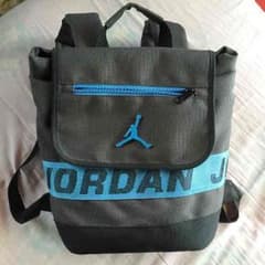 まりちゃん☆さん専用   JORDAN キッズバックパックのサムネイル