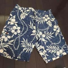【G463ゲレンデ様専用】ハイビスカス柄 ハーフパンツ（メンズ）のサムネイル