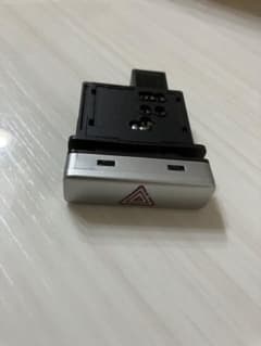 ワゴンR  ハザードスイッチのサムネイル