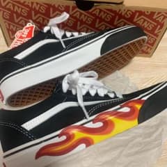 VANS SKOOL ファイヤー オールドスクールのサムネイル