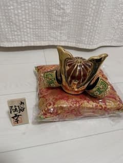 6号兜 盛【陶器 贈り物 】新品 子供の日 金箔台付き - メルカリ