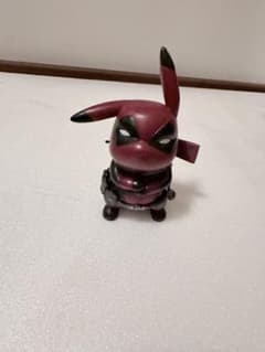 デットプールピカチュウのサムネイル