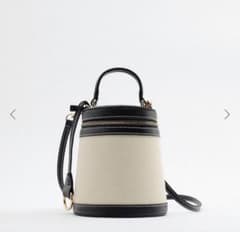 ZARA コントラストボックスバッグのサムネイル