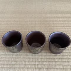 備前焼　陶器 湯呑み 3個セット 渋い風合いのサムネイル