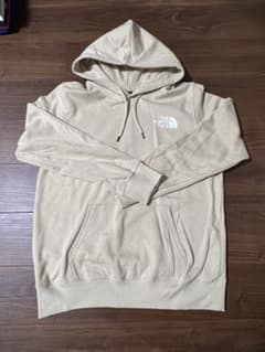 ノースフェイス　パーカーのサムネイル
