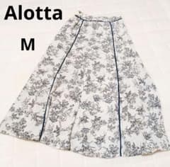 Alotta 꽃무늬 파이핑 플레어 스커트 아이보리 네이비 M 38