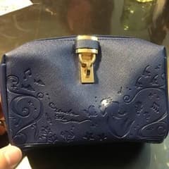 【新品】ディズニーストア ポーチのサムネイル