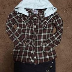 チェックシャツ＋ベージュシャツ♡専用のサムネイル