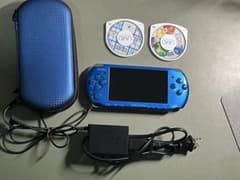 SONY PSP3000 本体 ブルー ソフト2本、箱、キャリーケース付のサムネイル