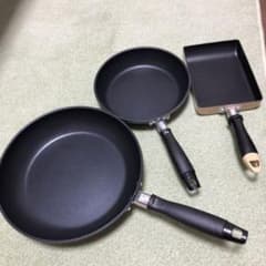 コブラ様専用　フライパン　3点セットのサムネイル