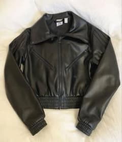 adidas オリジナルス　ショート丈　フェイクレザー　レザージャケット　S adidas オリジナルス ショート丈 フェイクレザー レザー