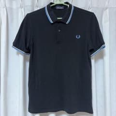 極美品FRED PERRY ポロシャツ 半袖 ブラックMのサムネイル