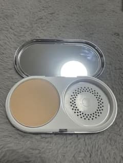 m.a.c  パウダーファンデーションのサムネイル