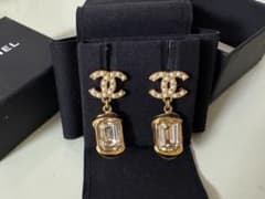 CHANEL ココマーク パール ビジュー ピアスのサムネイル