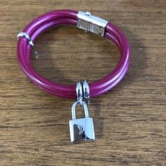 ルイヴィトンのブレスレットのサムネイル